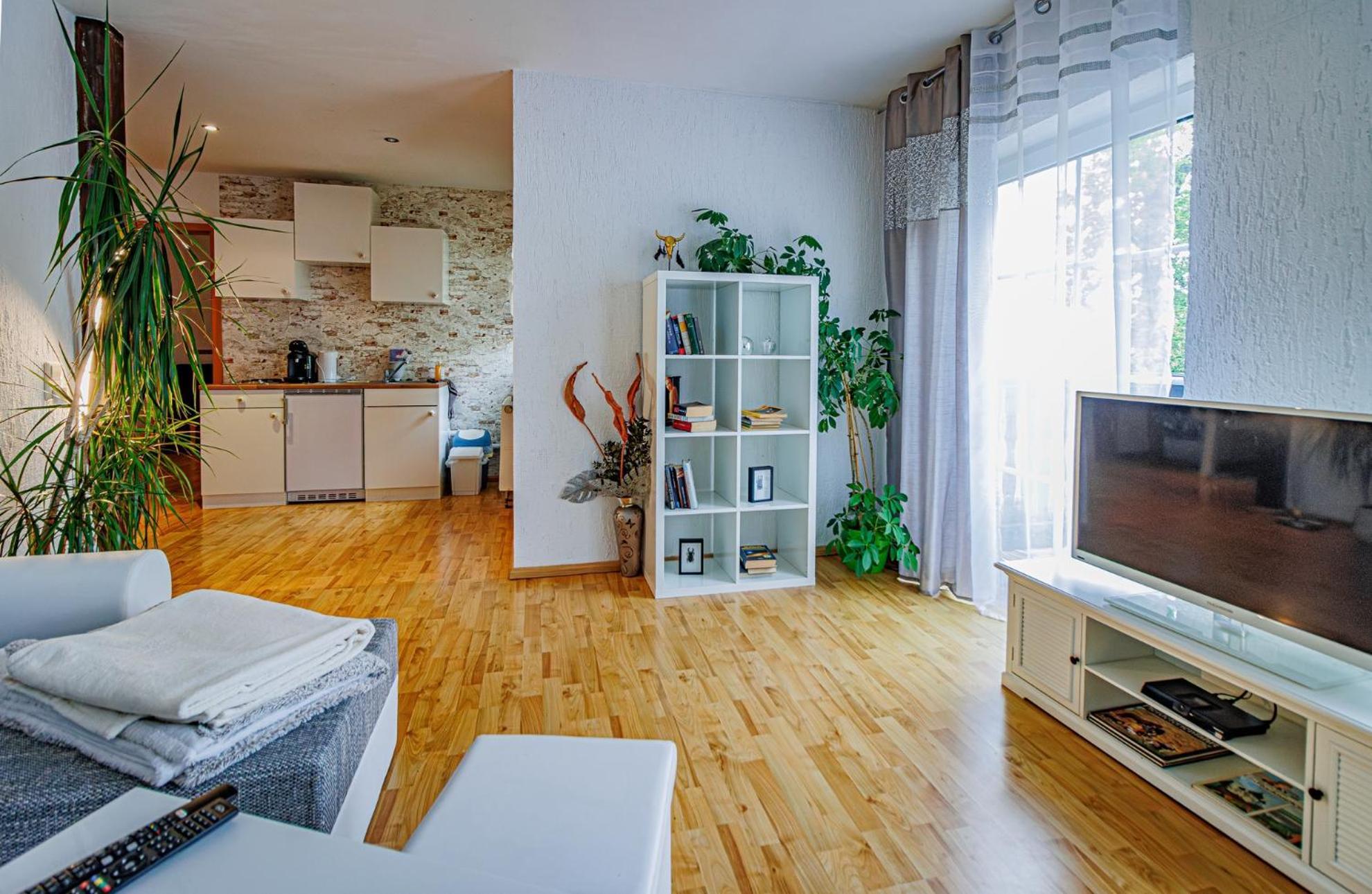 Wohnen Ueber Einem Mediterranen Restaurant,Apartment 2 Oder 3 莱比锡 外观 照片