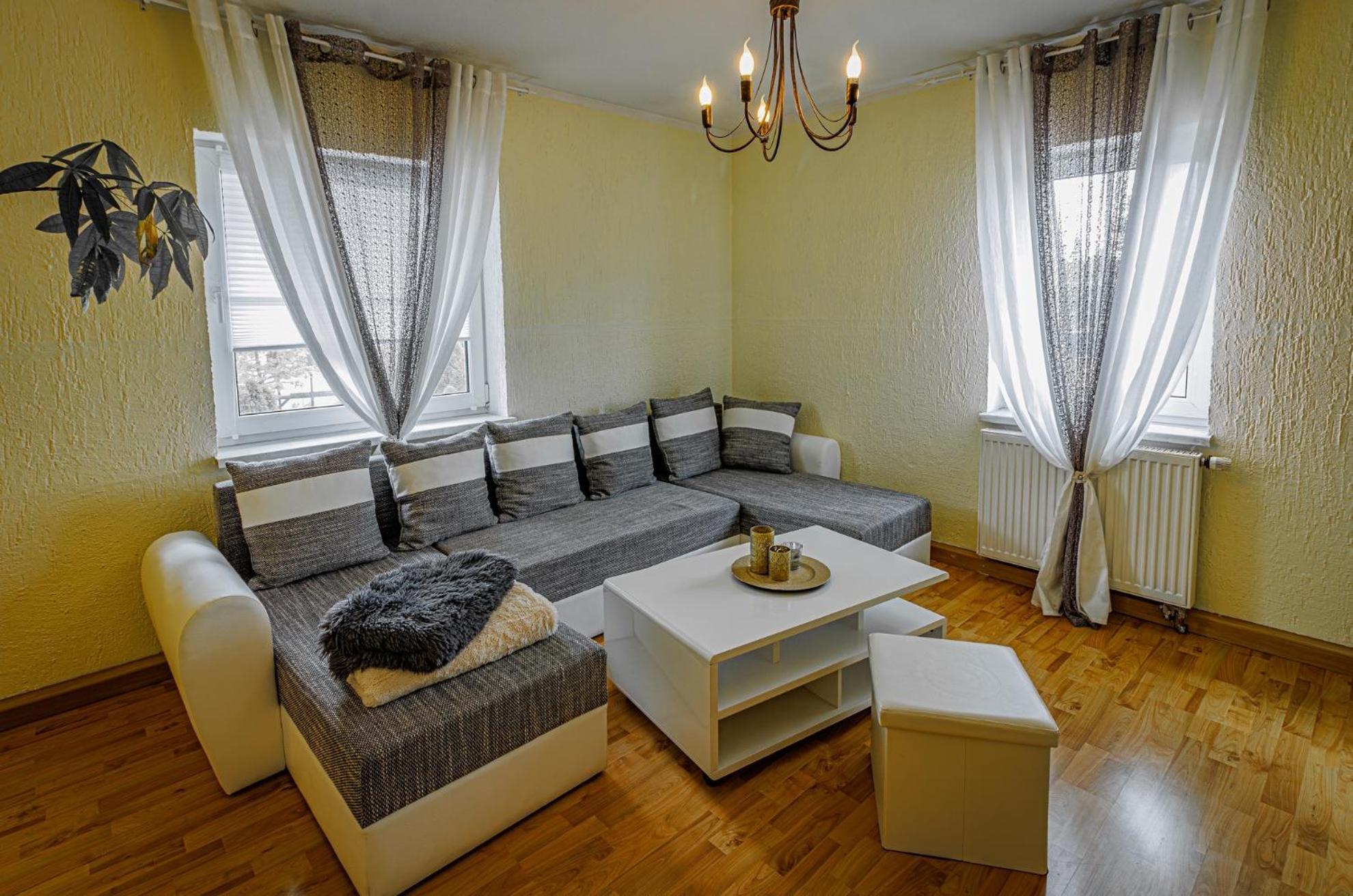 Wohnen Ueber Einem Mediterranen Restaurant,Apartment 2 Oder 3 莱比锡 外观 照片
